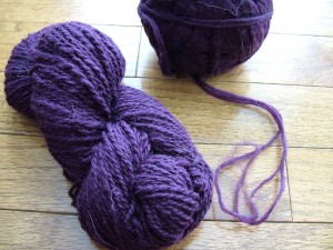 This is the first stuff I spun.  Kind of easy - I just had to let the roving take the spin.  I didn't have to draft...